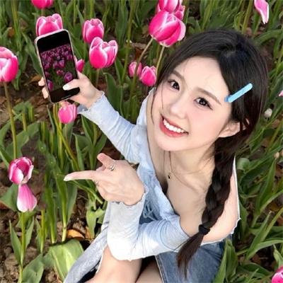 深深腥红